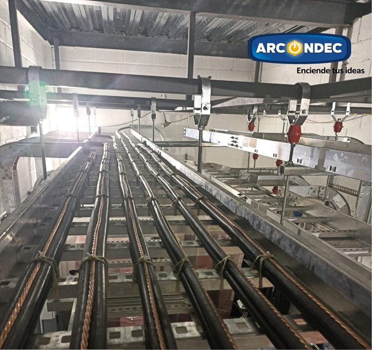 Ingeniería eléctrica con cumplimiento de normas y estándares